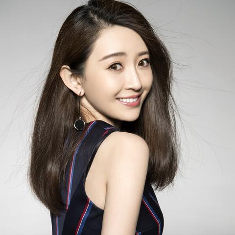 今日财经新闻概览，最新动态与市场分析