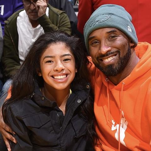 篮球巨星再创辉煌，全球瞩目焦点事件回顾报道