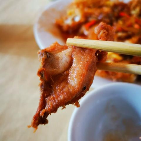 粤菜小炒盛宴，色香味俱佳的美食新体验