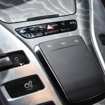 奔驰最新活动盛大启动，未来豪华驾驶盛宴开启