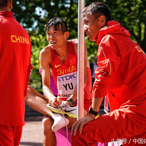 伦敦银最新动态解析，市场走势及影响因素分析