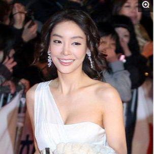 抑郁症治疗最新进展揭秘，前沿技术与疗法更新