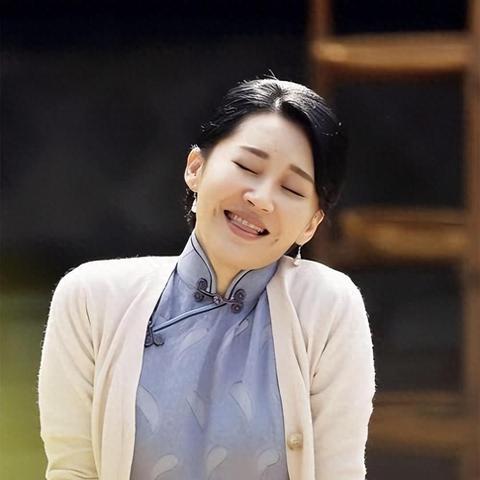 许晴最新访谈视频，岁月见证美丽与坚持